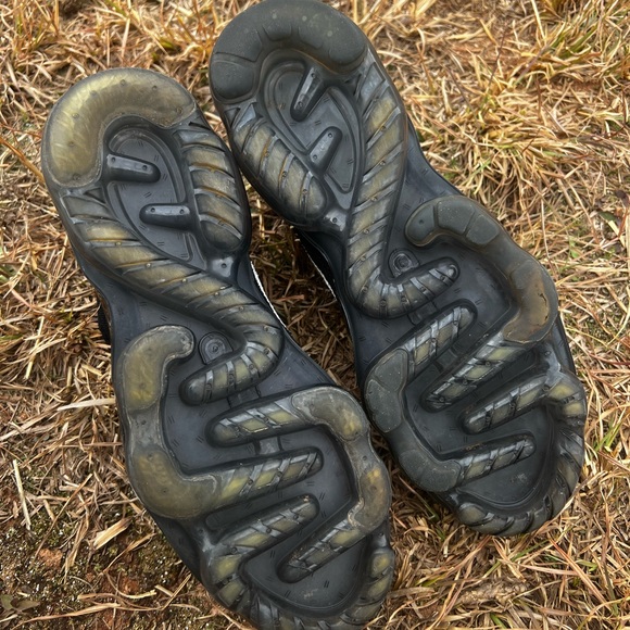 CLEAN Nike size 10 Womens Air Vapormax 2023 Flyknit Black shoes - Picture 8 of 10